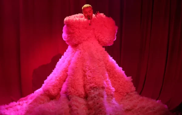 Sam Smith Outfit
