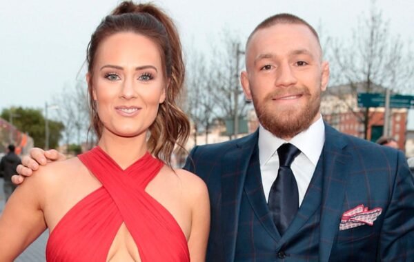 dee devlin conor mcgregor wife